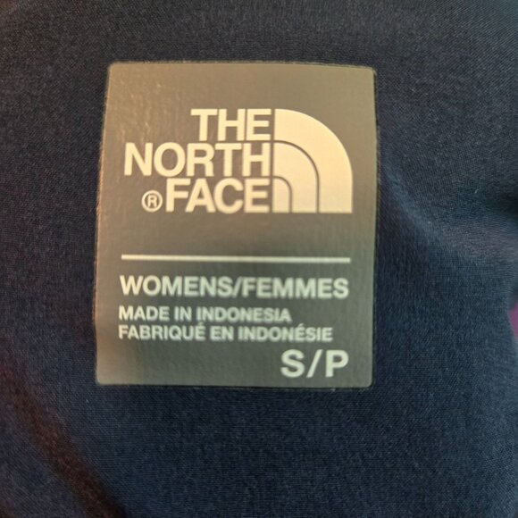 The North Face rain poncho womens Small Blue w/Purple lining hooded. - Picture 3 of 10